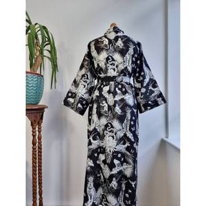 Bata de Baño Ligera Estilo Boho, Kimono de Algodón con Estampado Floral, Tejido Suave y Cómodo - Product Image 5