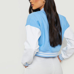 Vestes de baseball pour femmes à logo brodé personnalisé, très vendues, bleues, manches en cuir blanc, vestes amicales - Product Image 6
