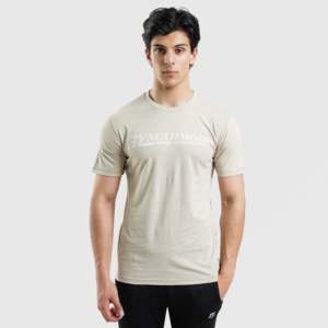 เสื้อยืดแขนสั้น M124 สีเบจ ผ้าโพลีเอสเตอร์ 100% เนื้อหนา พิมพ์ลายกราฟิก ทรงหลวม แต่เข้ารูป พร้อมลายโลโก้ - Product Image 1