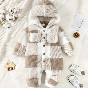 Combinaison à capuche imprimée pour bébé garçon avec motif Carreaux Technics - Product Image 4