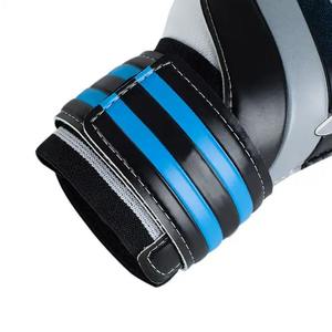 Guantes de fútbol profesionales antideslizantes personalizables de alta calidad Guantes de portero deportivos de fútbol de entrenamiento con MOQ bajo - Product Image 3