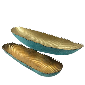 Finition de style turc et doré Beaux plateaux de service en métal sans danger pour les aliments Chocolats et bols de service à dessert - Product Image 1