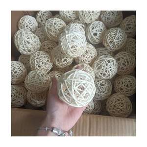 Bola de ratán de Color blanco, juguete para mascotas, Bola de ratán y adorno navideño, decoración, gran oferta, artículo artesanal de mimbre - Product Image 2