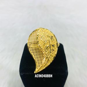 Ensemble de colliers de créateurs pour femmes Chaîne de boîte plaquée or avec motif floral en laiton pour mariages et fêtes - Product Image 2