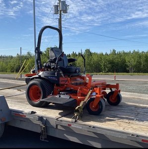 Cortadora de Césped Kubota de Giro Cero, Equipo de Corte de Césped para un Trabajo Rápido - Product Image 2