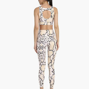 Ensemble de yoga pour femmes au style unique pour impression par sublimation, respirant et léger, très demandé en couleur unie - Product Image 1