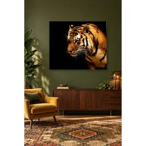 Portrait de tigre orange Fida sur fond noir, impression sur toile - Product Image 3