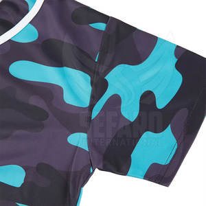 Maillot de baseball confortable en matériau durable, imprimé camouflage 2026, fabriqué au Pakistan - Product Image 4