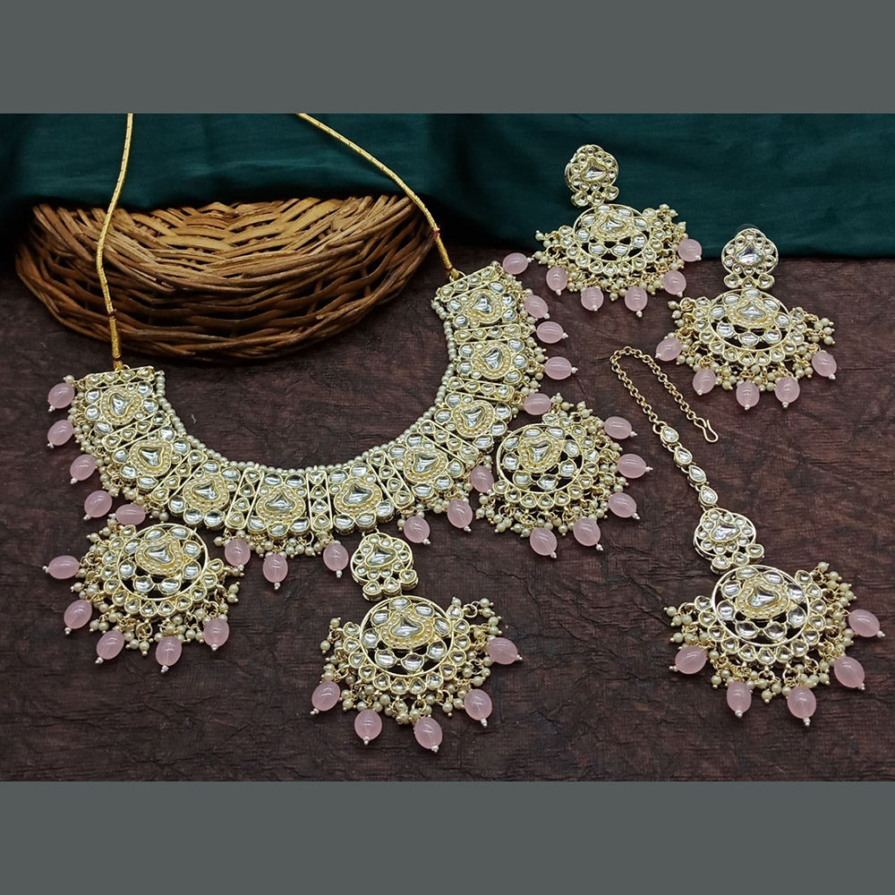 สีชมพูอ่อน