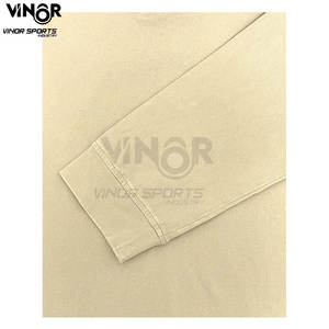 Camiseta Polo Clásica Ligera de Manga Larga Estilo Vintage con Manga a Rayas, Personalización de Marca OEM y Venta al Por Mayor - Product Image 3