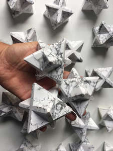 VENTE EN GROS CRISTAL NATUREL HOWLITE MERKABA ÉTOILE POUR REIKI ÉNERGIE DE GUÉRISON CRISTAL GRANDE HOWLITE MERKABA ÉTOILE - Product Image 3