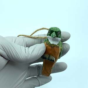 YEEYAYA Ciondolo Artigianale in Legno Intagliato a Mano a Forma di Colibrì da 3,8 Pollici per Decorazioni Domestiche, Arte e Artigianato, Scultura in Bambù e Legno - Product Image 2