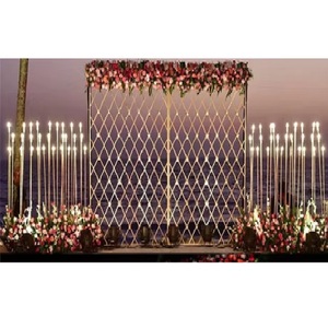 Bougie de mariage métallique somptueuse murs arrière en gros plaqué or murs de bougie de mariage dernière bougie panneaux de toile de fond de mariage UK - Product Image 1