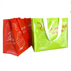 Bolsas de compras promocionales al por mayor personalizadas, bolsas de compras de moda de PP laminado no tejido, bolsas de mano de tamaño mediano. - Product Image 5