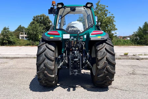 Achetez un nouveau tracteur agricole ARBOS S130 4x4, tracteurs abordables et durables, prêts à affronter toute tâche agricole, prêts à être expédiés - Product Image 3