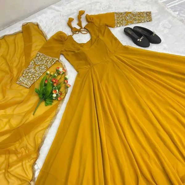 Fantezi kol ile koleksiyon tam Flair giymek için hazır Dupatta ile nakış iş elbisesi ile yeni sahte Georgette sunulması