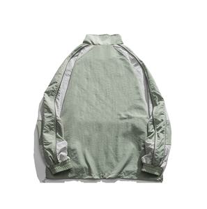 Veste coupe-vent vintage à capuche en toile imperméable avec fermeture éclair intégrale et logo personnalisé - Product Image 6