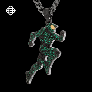 สร้อยคอจี้ผู้ชายสำหรับวิ่งแบบกำหนดเองสำหรับผู้ชายเครื่องประดับฮิปฮอปชุบสีดำหินสีเขียว CZ - Product Image 1