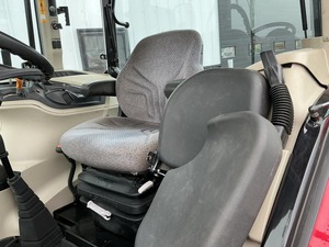 ใช้แมสซีย์เฟอร์กูสัน4707 4X4รถแทรกเตอร์การเกษตรฟาร์ม - Product Image 2