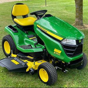 รถตัดหญ้าจอห์นเดียร์ X155R รถแทรคเตอร์พร้อมตัวจับหญ้าจอห์นกวาง X155R สวนเครื่องตัดหญ้า - Product Image 2