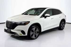 Mercedes-Benz EQE 350 4MATIC 2025 légèrement utilisé - Product Image 2