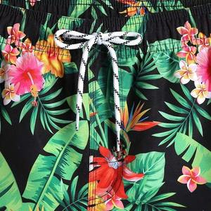 Pantalones cortos de playa estampados de calidad superior para hombre con cintura cómoda, tela elástica de secado rápido y diseño clásico para un uso fácil - Product Image 6