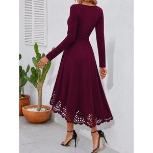 Vestido midi de crepé con cuello cuadrado y manga larga para mujer, con detalle de flores cortadas a láser en el bajo, 37819 - Borgoña - Product Image 2