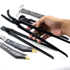 Kit de Herramientas de Herrador Premium, Cortador de Cascos de 13 Pulgadas, Herramienta para Extraer Herraduras, Alicates, Martillo para Clavos, Cuchillo para Recortar Cascos, Lazo - Product Image 4