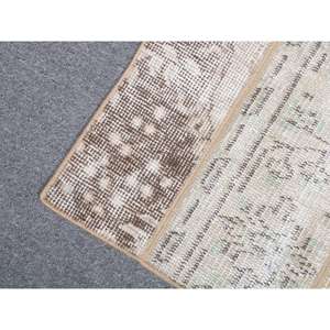 Alfombra vintage de 1.8x2.9 pies (55x89 cm), alfombra turca marrón con lunares - Product Image 5