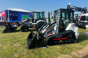Vente chaude Hidromek HMK 62T chargeuse-pelleteuse avec moteur Euro5/EPA 4 roues motrices | Prix d'usine Mini pelle à moment de charge élevée - Product Image 2