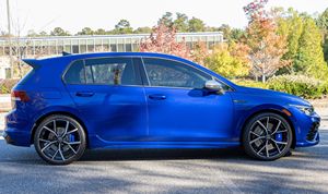 Gullf R 2023, 315 hp, Turbo, 4 Cilindros, Tracción en las Cuatro Ruedas, Color Azul Lápiz Metálico, Faros Delanteros, Techo Panorámico, Bajo Kilometraje - Product Image 4