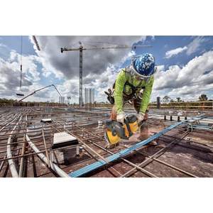 Sierra de Corte Inalámbrica de 9 Pulgadas con Batería para Cortar Madera y Azulejos en Proyectos de Bricolaje e Industriales - Product Image 2