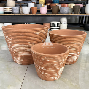 Pots de fleurs et jardinières en terre cuite de différentes tailles pour la maison et le jardin [Vente en gros] - Product Image 1