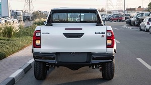 NUOVO 2026 HI LUX GR SPORT 4X4 Pickup Doppia Cabina 4.0L Turbo Benzina Basso Chilometraggio Pronto per la Spedizione LHD RHD Pronto per l'Esportazione - Product Image 3