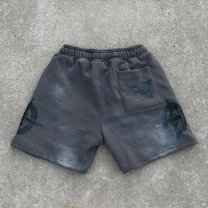 Pantalones cortos descoloridos de moda americana de alta calidad para hombres, pantalones cortos de calle con dobladillo crudo y lavado ácido con estampado de pantalla personalizado de diamantes de imitación - Product Image 6