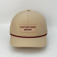 Sombrero de golf con diseño de cuerda Estilo perforado Gorra de béisbol de 5 paneles Gorra deportiva impermeable Logotipo personalizado Borde de corte láser OEM ODM