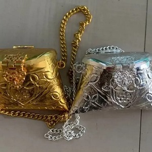 2025 nouvelle mode brillant métallique or argent sacs coeur mariage mariée fête pochette Mini soirée sac à main par f s international - Product Image 1