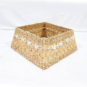 Base para Árbol de Navidad de Jacinto de Agua Artex Dong Thap, Decoración Navideña Elegante Hecha a Mano - Product Image 2