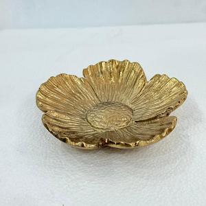 Juego de 3 Tazones para Frutos Secos de Aluminio con Forma de Girasol, Diseño Moderno y Lujoso, Hechos a Mano y Ligeros para Frutas y Aperitivos - Product Image 5