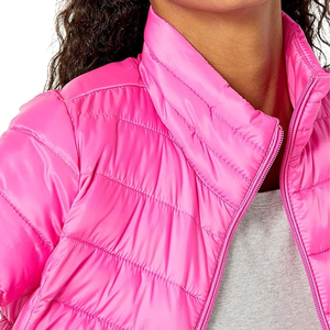 Chaqueta acolchada de mujer con logotipo personalizado de última moda, chaqueta Bomber de burbujas informal transpirable, tela de lona de algodón con relleno - Product Image 3