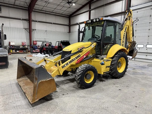 Matériel de construction : Chargeuse New Holland B80B / NEW HOLLAND B95C - Product Image 4