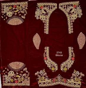 Mariage Lehenga Choli Avec Fil Travail Et Velours Patch Travail - Product Image 3