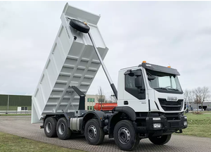 H & S IVECO TRAKKER AD410T42H 8X4 TÊTE DE TRACTEUR DE CAMION À Benne Basculante 2023 UTILISÉ Soigneusement UTILISÉ - Product Image 2