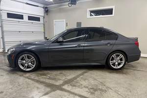 BMW 330i Sedán 2017 Usado, Transmisión Manual de 6 Velocidades, Motor Turbo de 4 Cilindros, Paquetes M Sport y Premium - Product Image 3