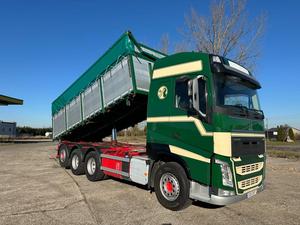 Camión Vol-vo FH 500 8x4 Usado, Volquete de 3 Vías, Euro6, Diésel, Capacidad de Carga 41-50t, 25-30T, Suecia - Product Image 2