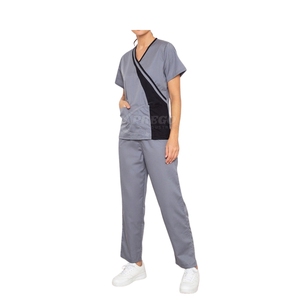 ชุดยูนิฟอร์มพยาบาลพรีเมียมสำหรับผู้หญิง ปี 2026 |   ชุดสครับแพทย์ผ้าโพลีเอสเตอร์ทรงหลวม |   เสื้อพยาบาลทันสมัยและชุดยูนิฟอร์มโรงพยาบาล - Product Image 1