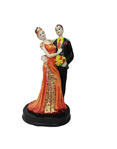 Modern <b>Resin</b> Couple Statue for Home Decor Love Decor Sculpture-Engagement Wedding Gifts for Couples for Diwali Celebrations - Product Image 1