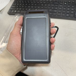 Nekteck 10000mAh resistente alla pioggia sporco/antiurto doppio caricatore solare USB pieghevole tipo MPPT con tensione PV Max 5v - Product Image 6