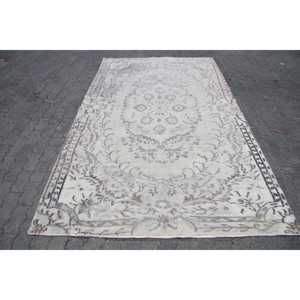 Tapis turc vintage, tapis de 5,7 x 9,8 pieds, tapis persan blanc et gris - Product Image 1