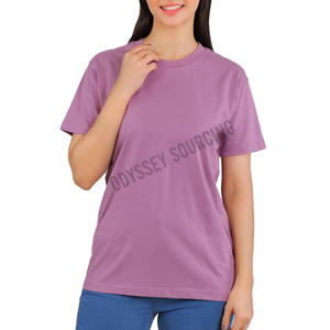 Elegante Camiseta clásica de cuello redondo para mujer diseñada para un aspecto minimalista simple con costuras duraderas para la comodidad diaria - Product Image 1